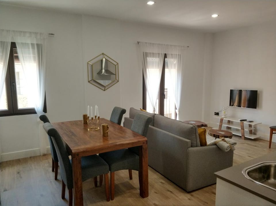 Living room, Dining area