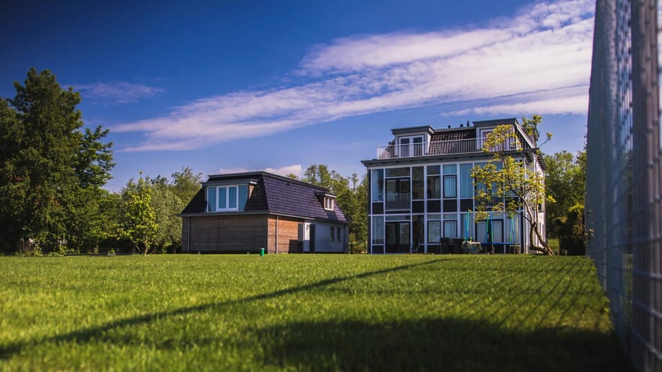 Property building, Garden