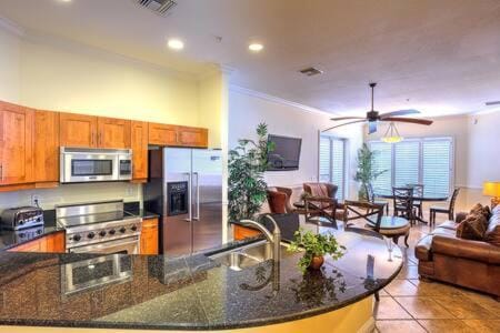 Grand Marina Suite -Waterfront Condo House in Stock Island