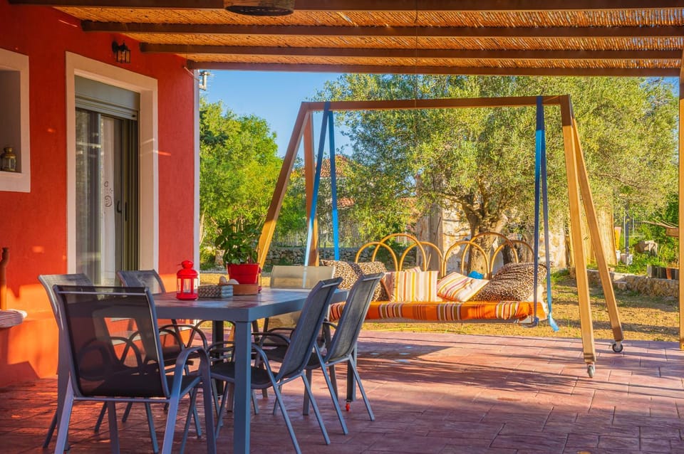 Patio, Day, Seating area