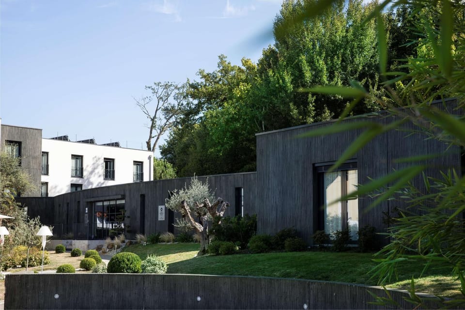 Property building, On site