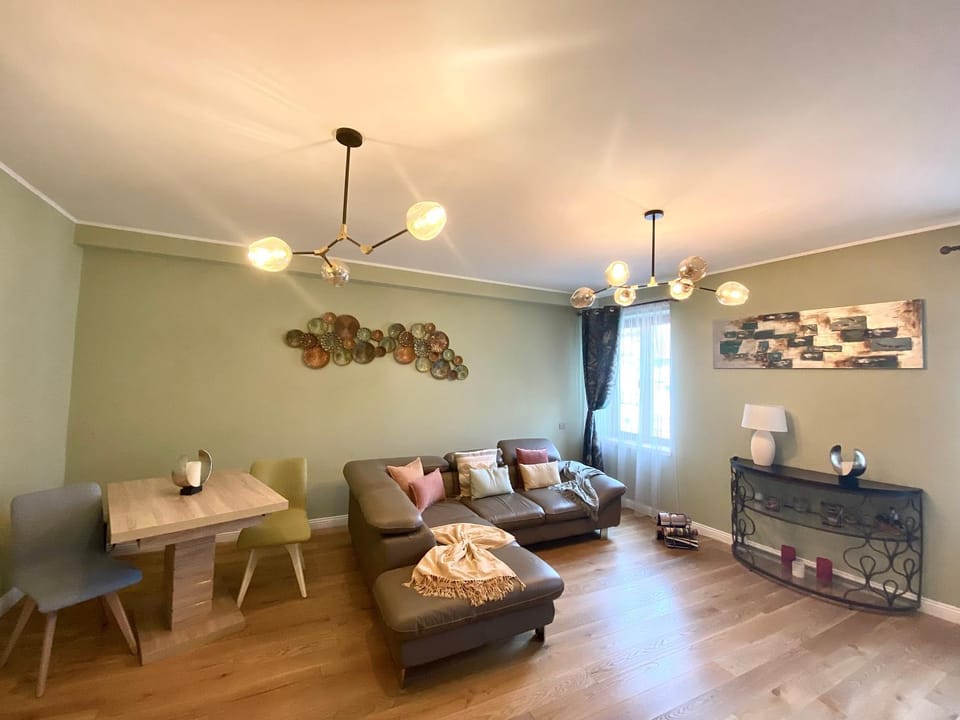 StayPlay Center Theater Brasov Apartment in Brasov