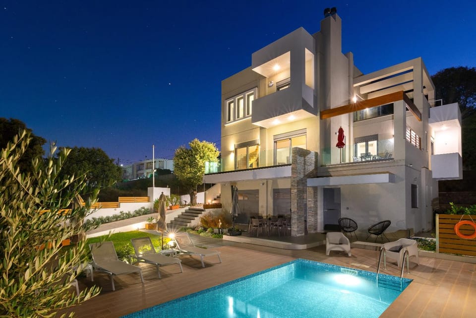 Property building, Pool view, Swimming pool