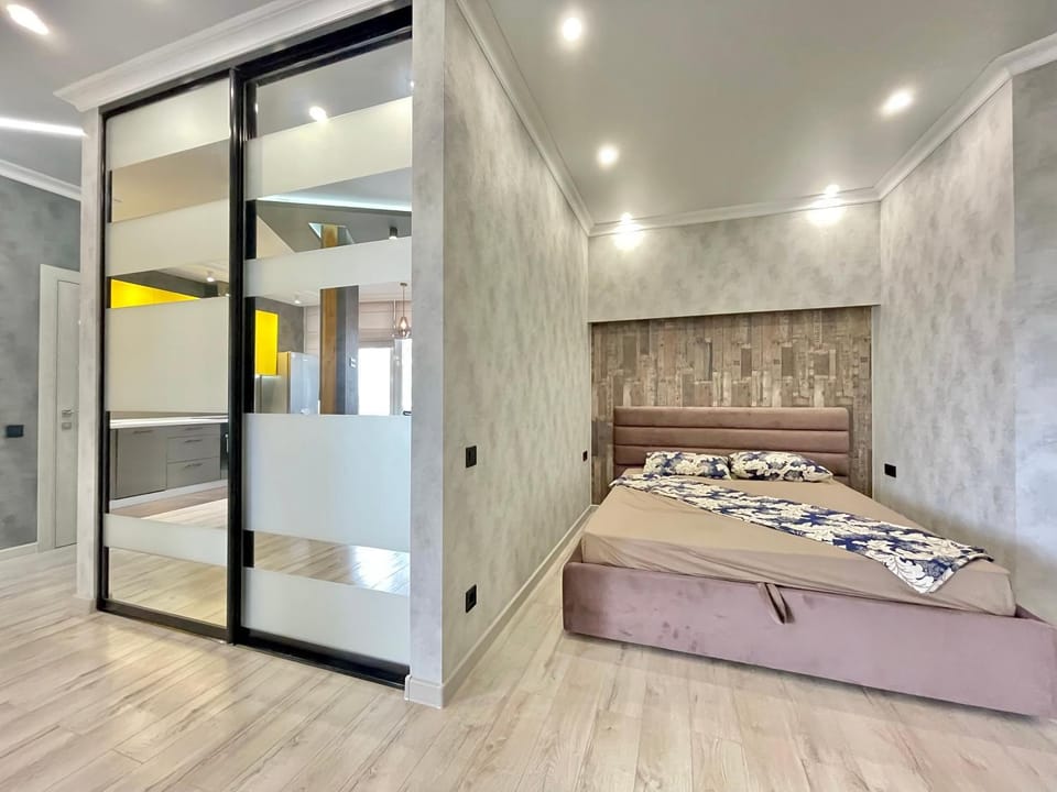 Bedroom, wardrobe