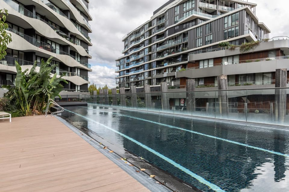 Facade/entrance, Swimming pool