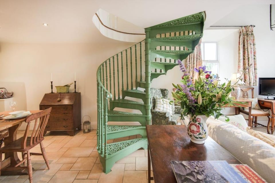 East Cottage Southlands Farm House in England