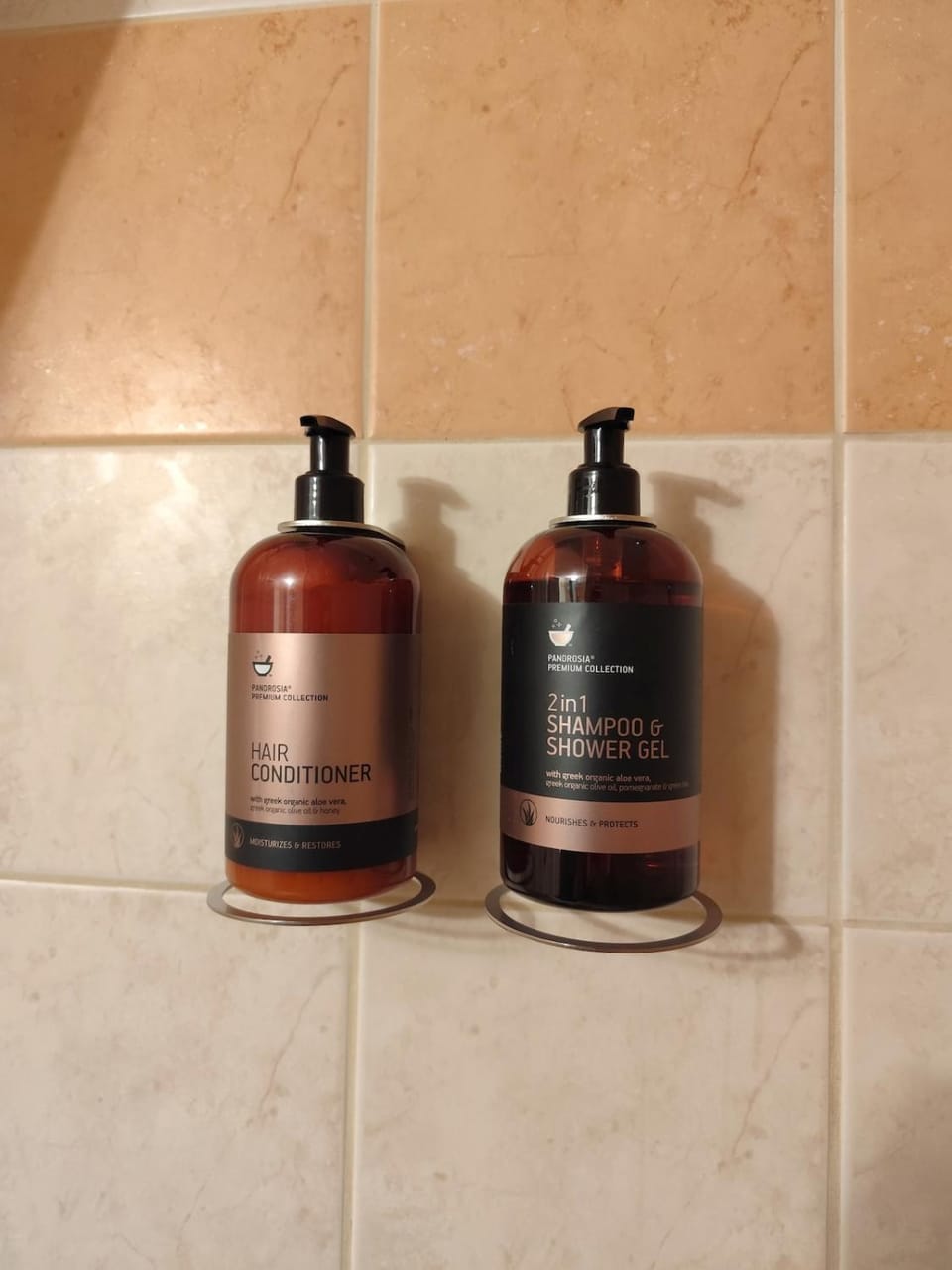 Shower, Decorative detail