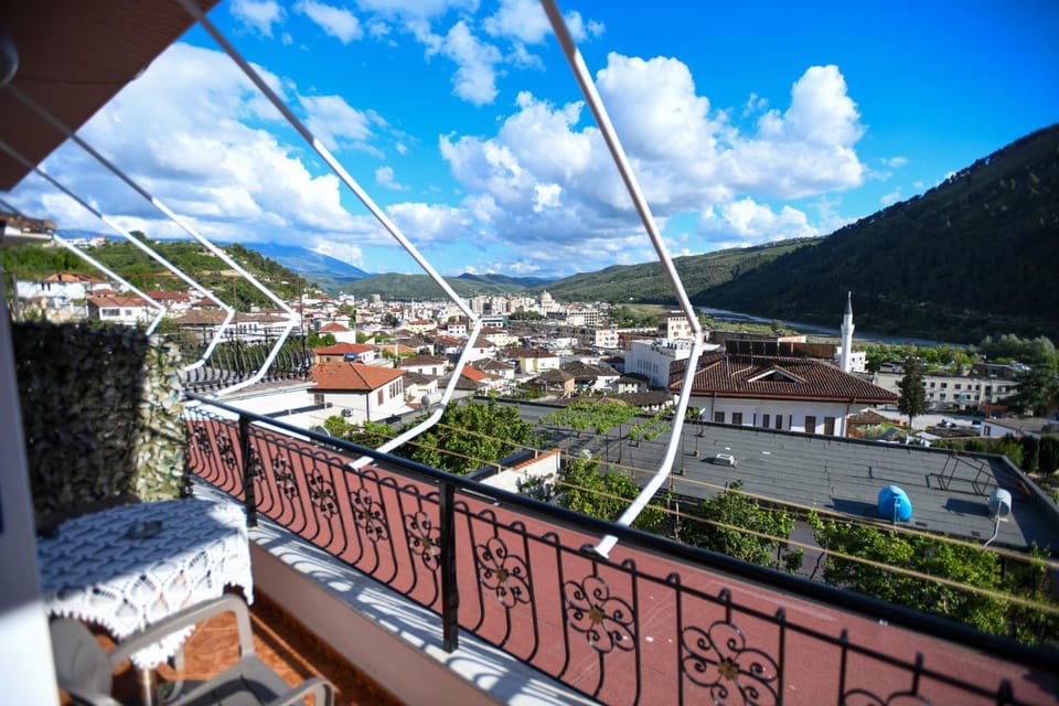 Balcony/Terrace, City view