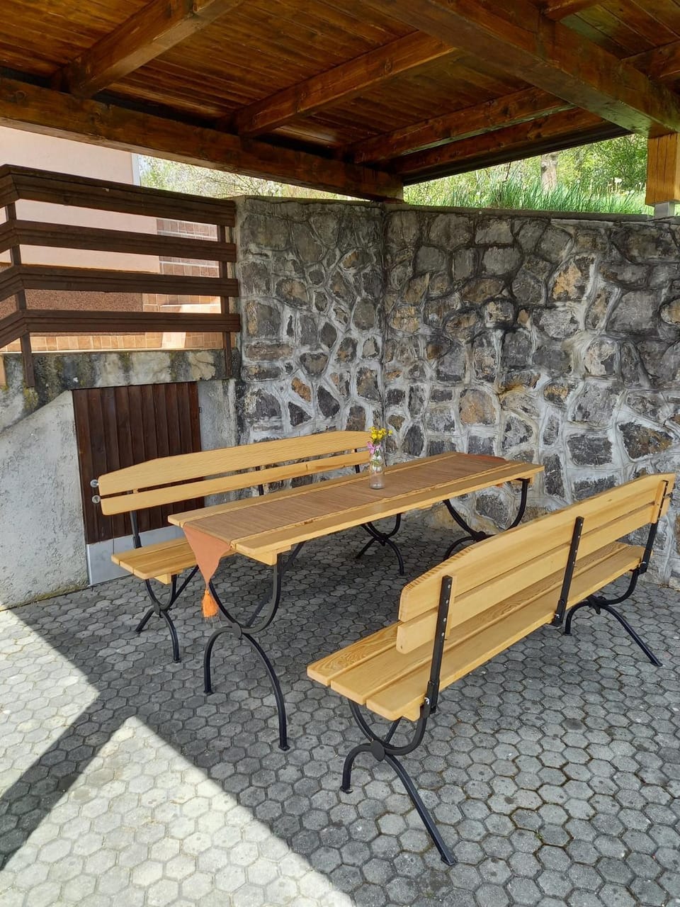 Patio, Dining area