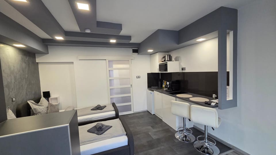 TV and multimedia, Kitchen or kitchenette