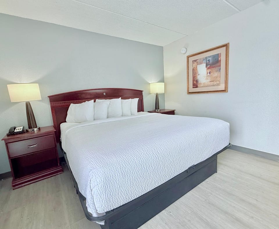 Baymont by Wyndham Michigan City Hotel in Michigan City