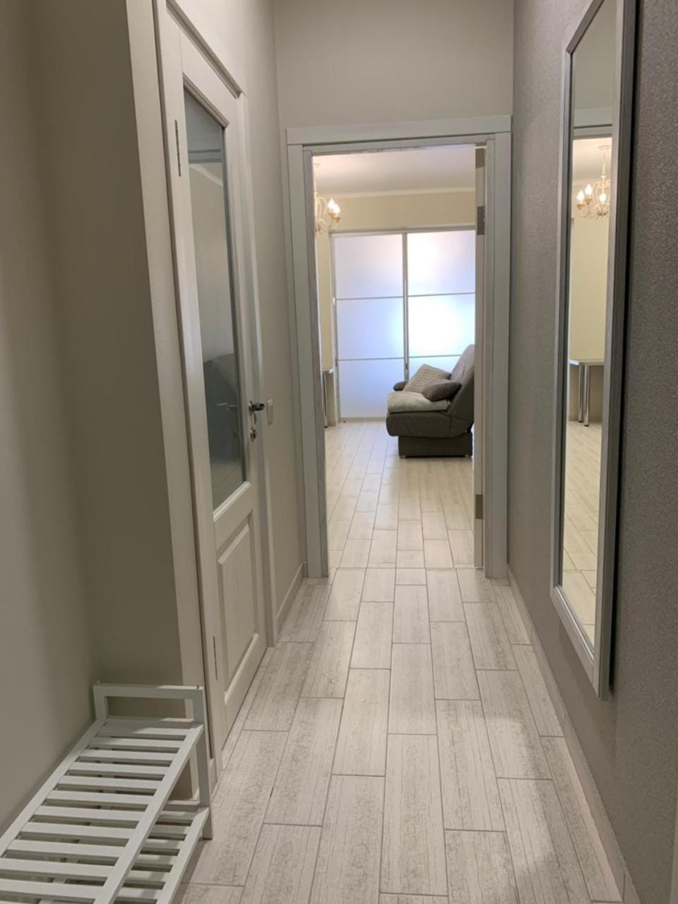 White Lily Apartment in Odessa