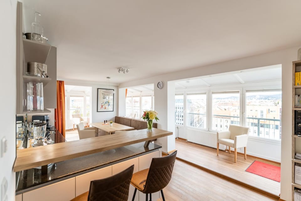 Kitchen or kitchenette, Living room, Decorative detail, Decorative detail, Seating area, Dining area