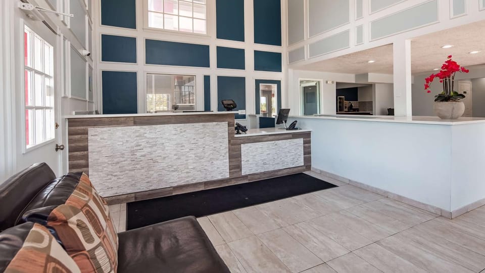 Lobby or reception, On site