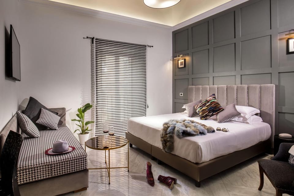 Bed, TV and multimedia, Coffee/tea facilities, Decorative detail, Bedroom