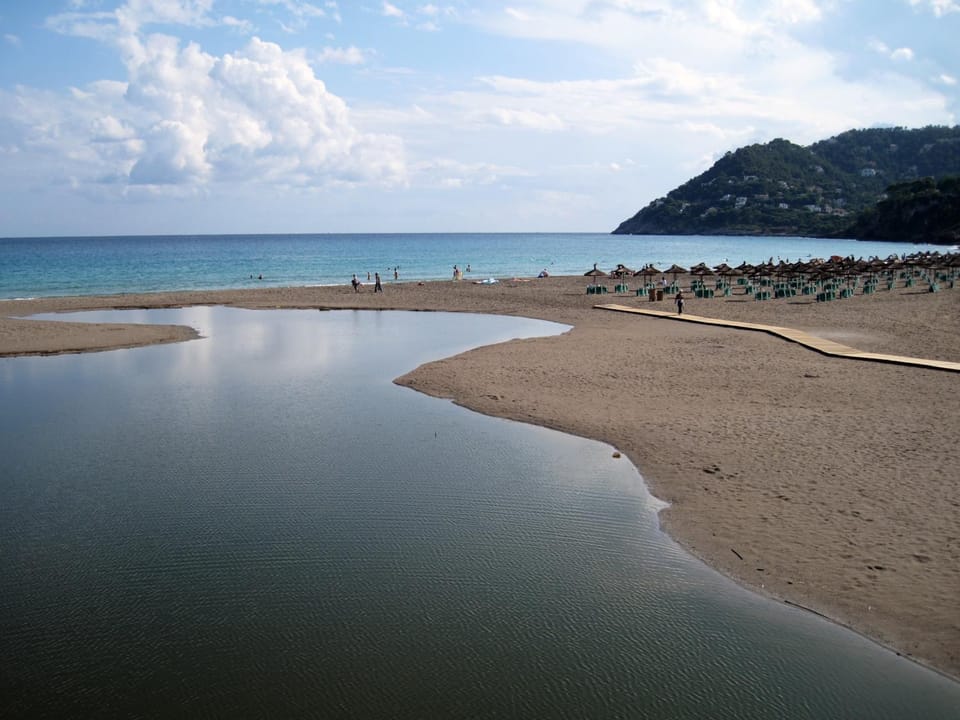 Nearby landmark, Beach