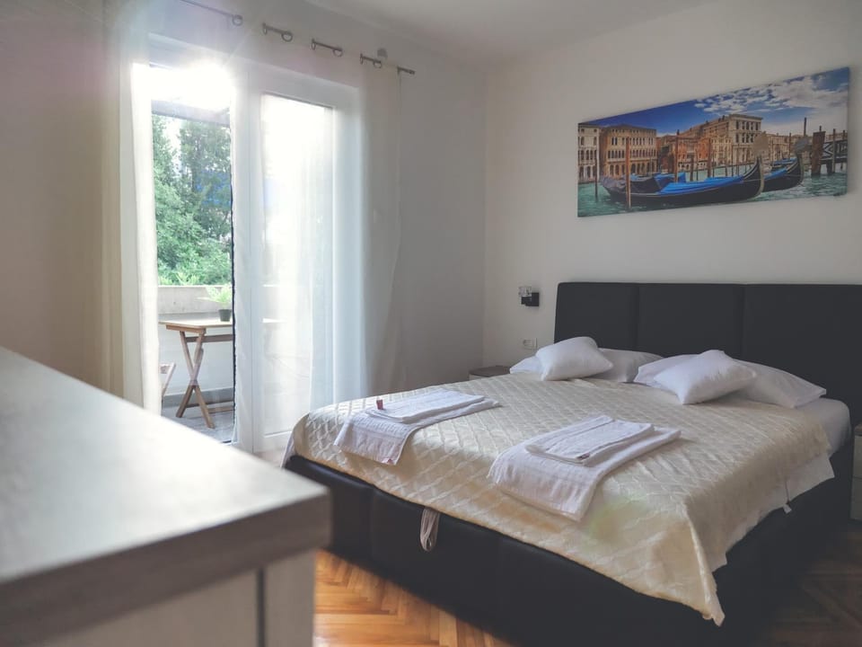 Apartment LIM Apartment in Budva
