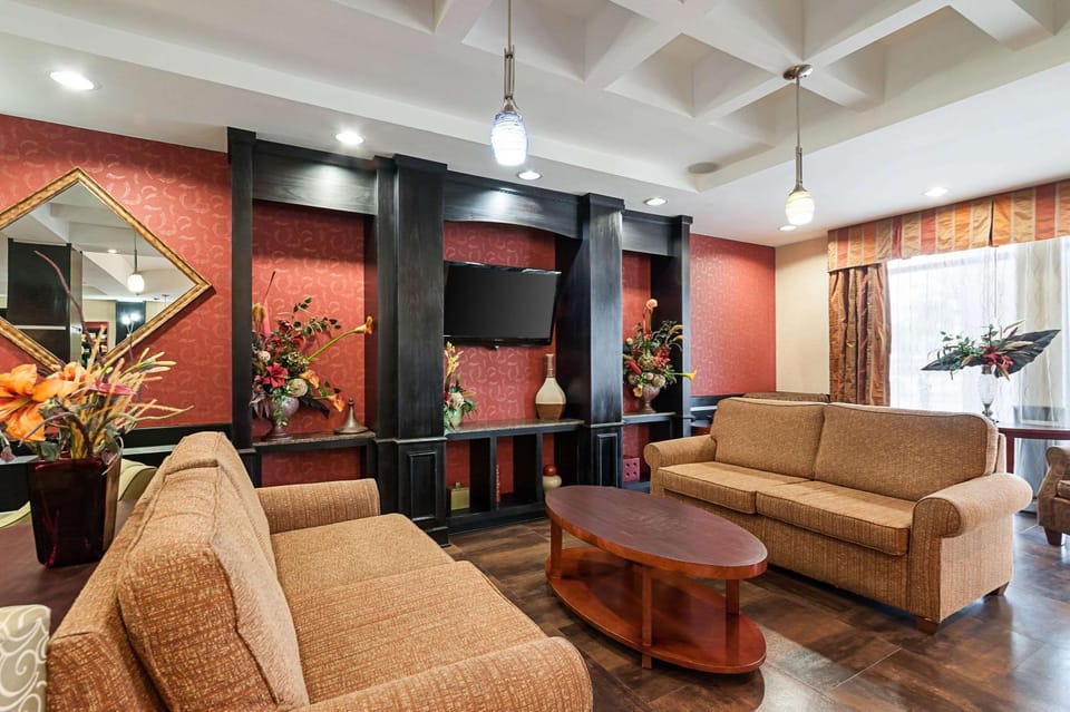 Lobby or reception, On site