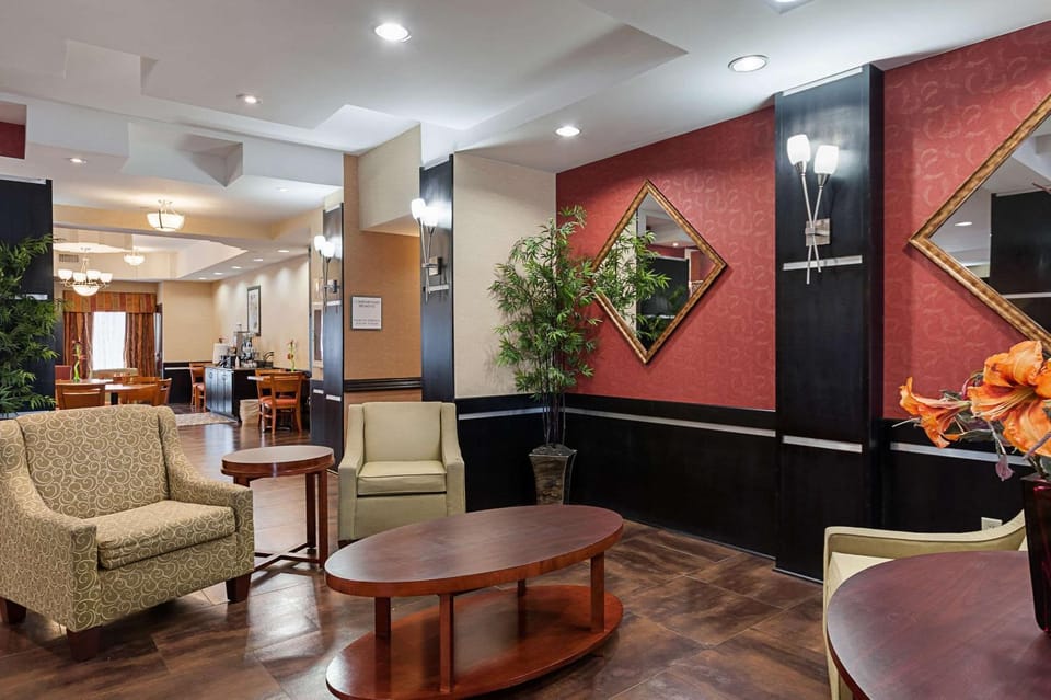 Lobby or reception, On site