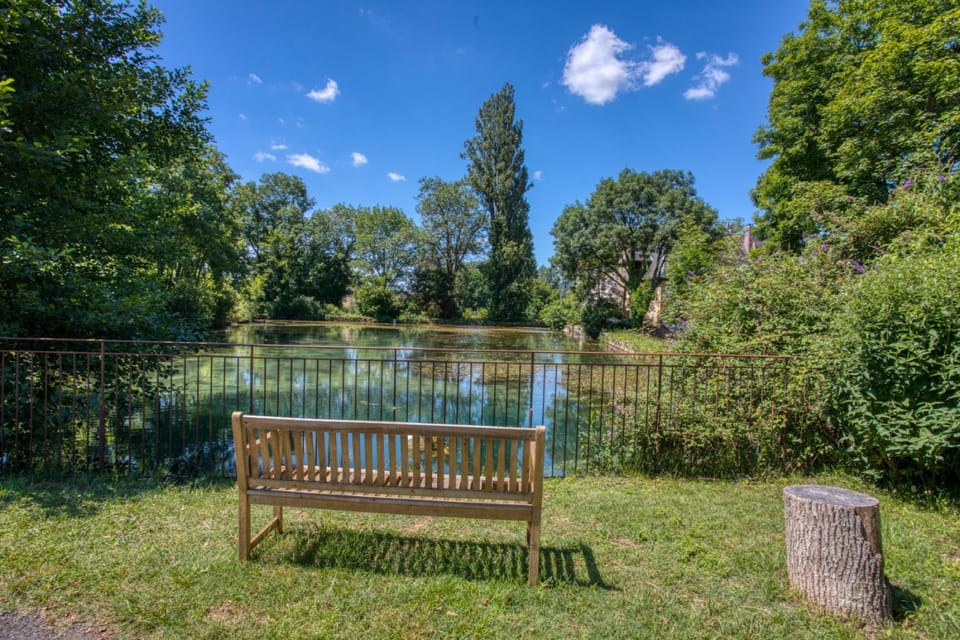 Camping Le Moulin du Bleufond Campground/ 
RV Resort in Montignac