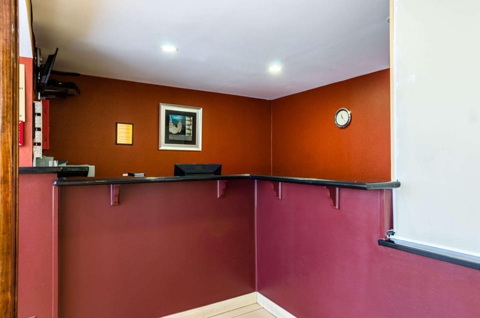 Lobby or reception, On site