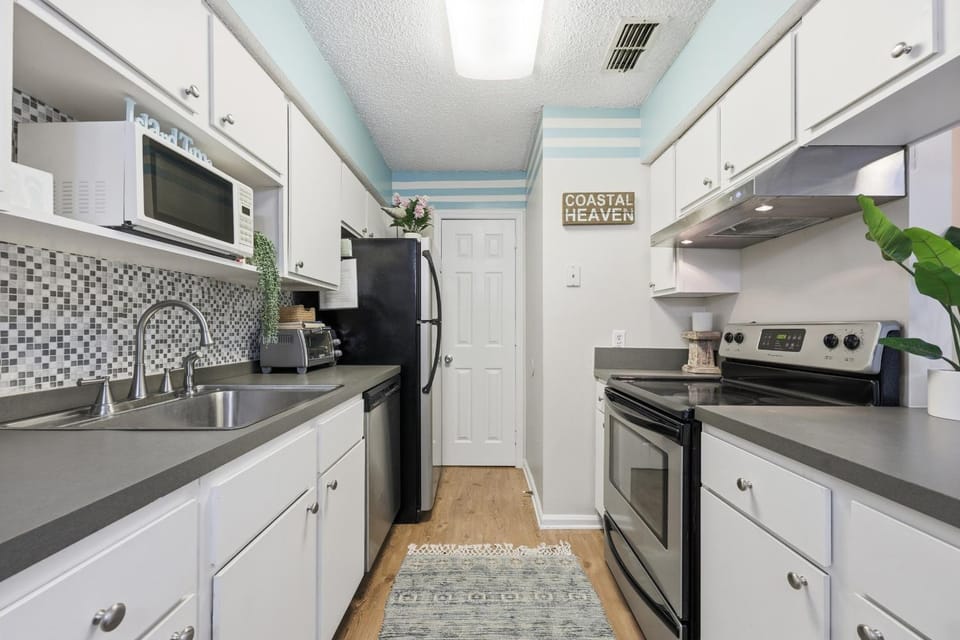 Dog Friendly Forest Ridge Condo Close to Beach Apartment in Fernandina Beach