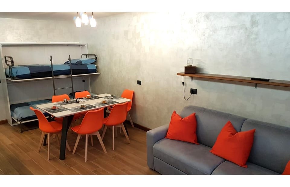 Bed, Living room, Dining area