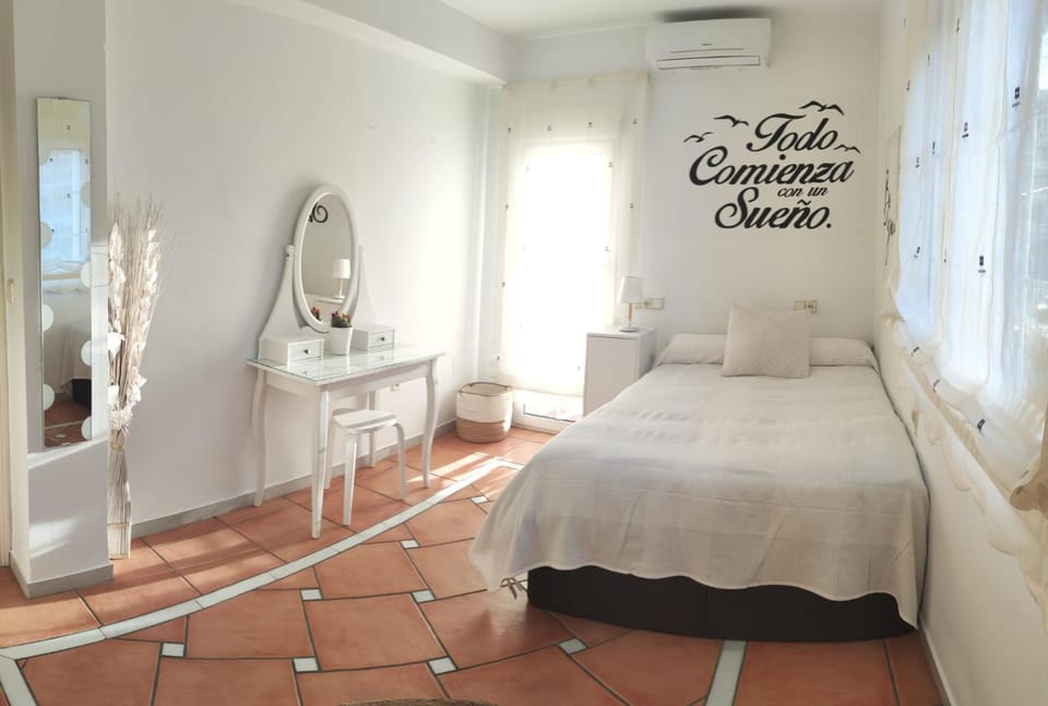 Habitaciones en Casa Céntrica con piscina Vacation rental in Almuñécar