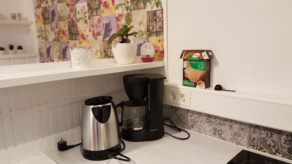 Coffee/tea facilities, Kitchen or kitchenette