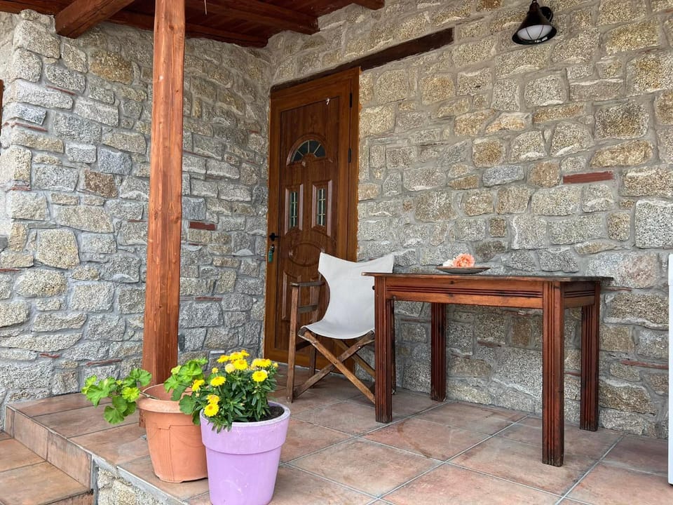 Patio, Dining area