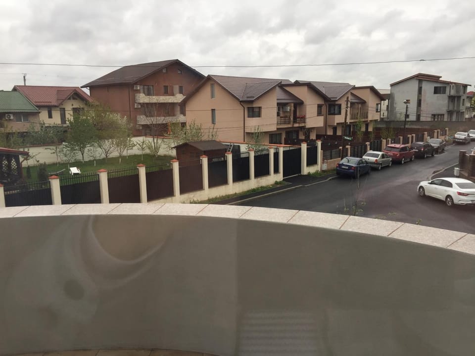 Day, Neighbourhood, Street view, Location