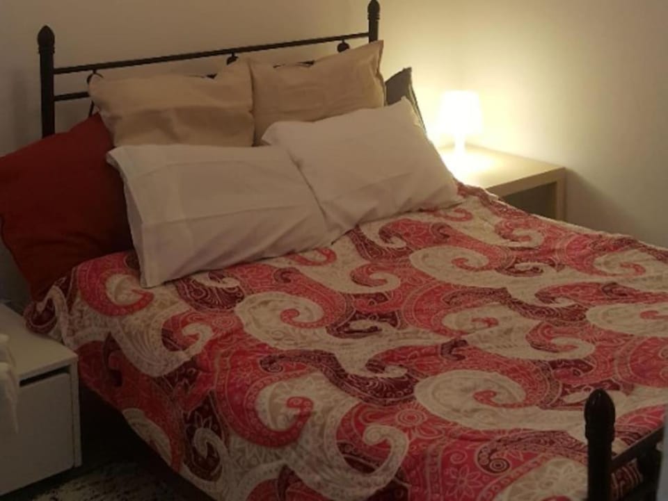 Apartment by Sepolia Metro-Ησυχη γκαρσονιερα κοντα στο Μετρό Apartment in Athens