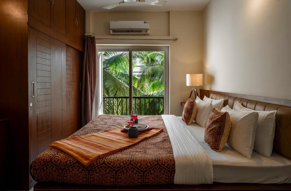 Bed, Bedroom, wardrobe, air conditioner