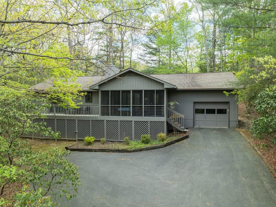 Home Away From Home · Home-Away-From-Home House in Tennessee
