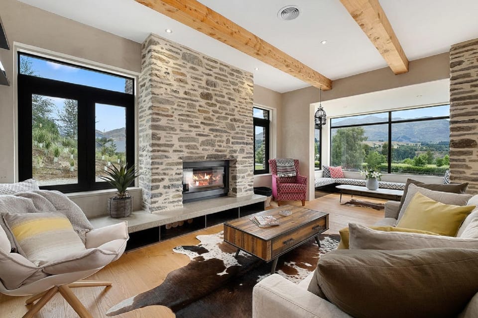 Maunga View House in Queenstown