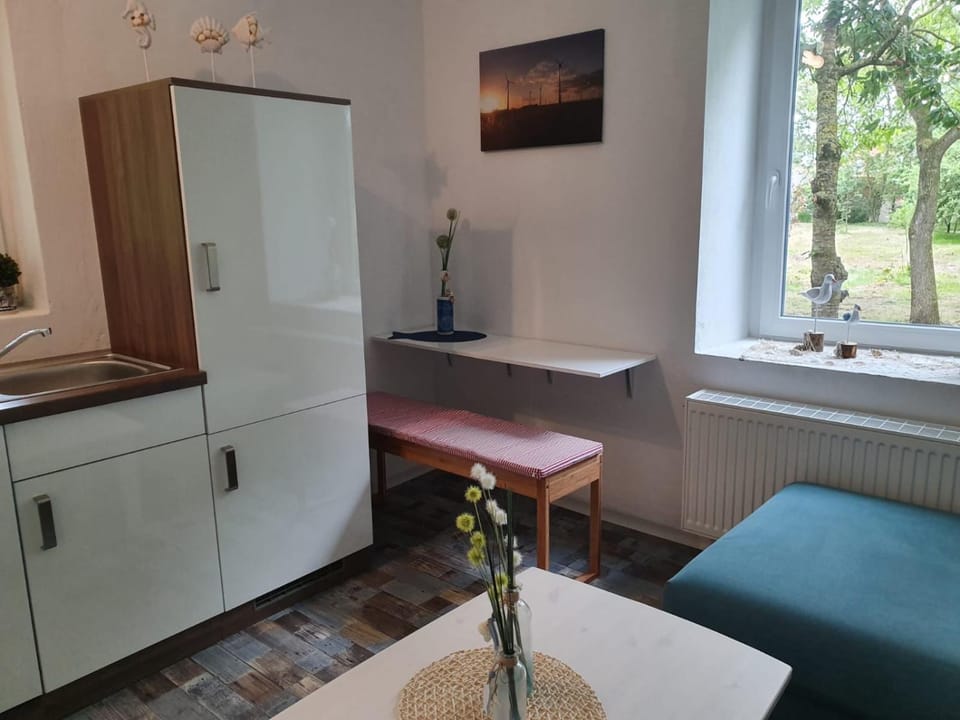 Marijanas Ferienhof 2, Urlaub mit viel Platz zwischen Dornumersiel und Bensersiel Apartment in Lower Saxony, Germany
