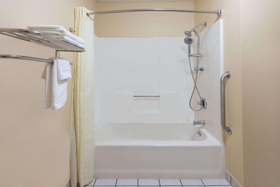 Shower, Bathroom, Photo of the whole room, On site, ADAM
