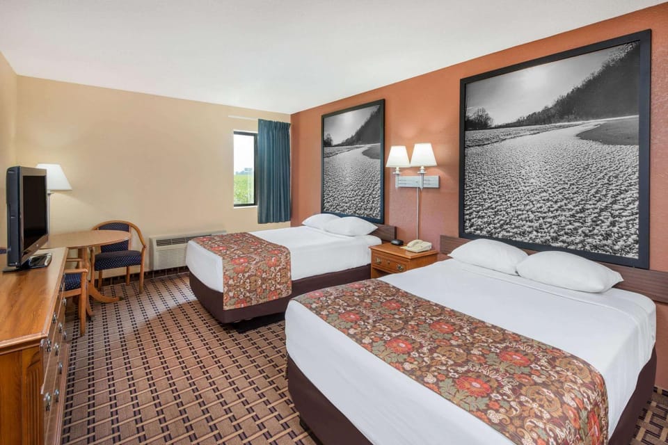 Photo of the whole room, On site