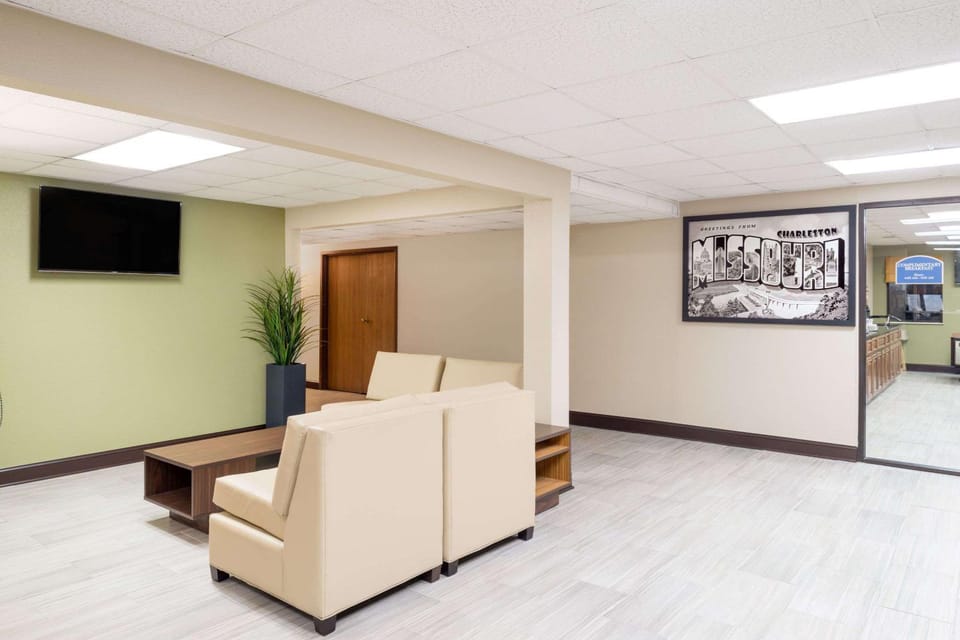 Lobby or reception, On site