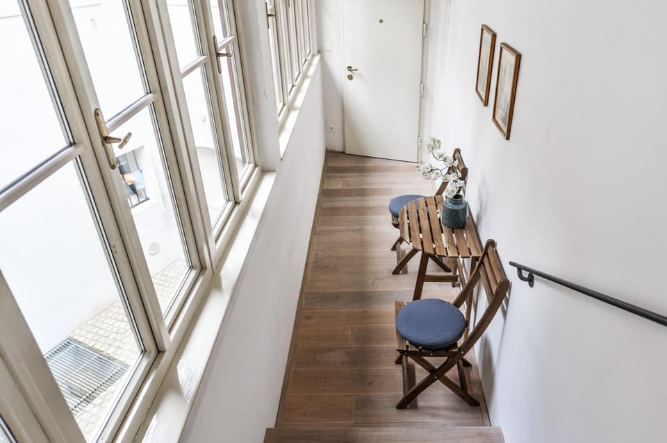 COZY QUIET STUDIO AT CHARLES BRIDGE Apartment in Prague