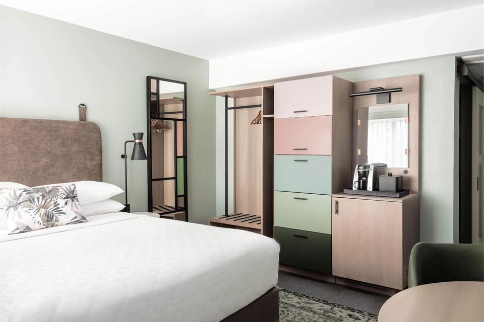 Bed, Photo of the whole room, Bedroom, wardrobe