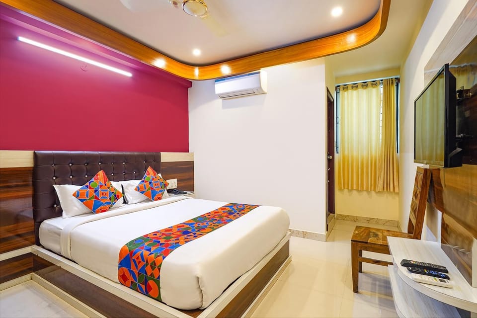 Bed, TV and multimedia, Bedroom, air conditioner