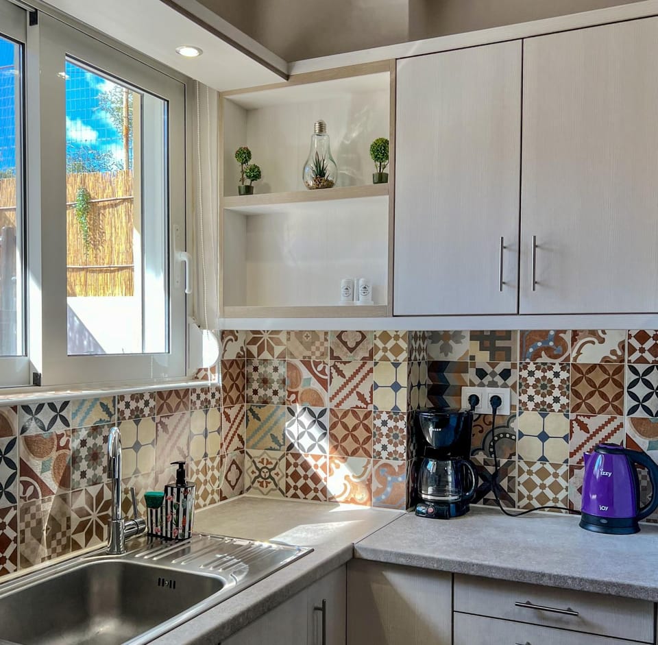 Coffee/tea facilities, Kitchen or kitchenette