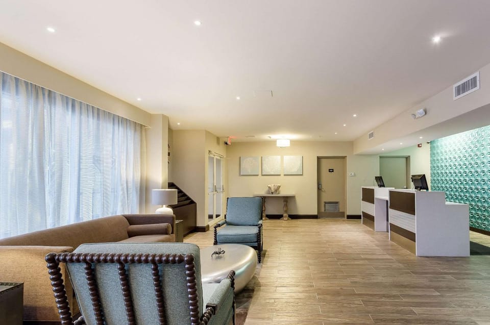 Lobby or reception, Lobby or reception