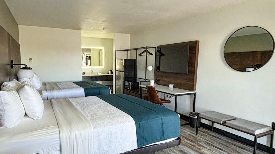 Bed, Bedroom