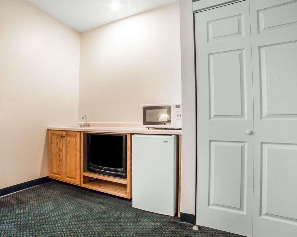 Photo of the whole room, On site