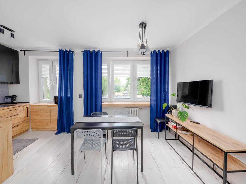 VISTULA Grand two-bedroom Apartment ul Okrzei Apartment in Masovian Voivodeship