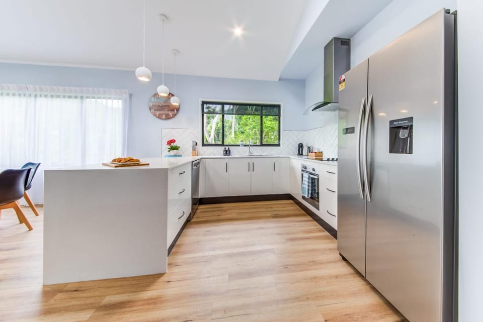 Kitchen or kitchenette, pet friendly