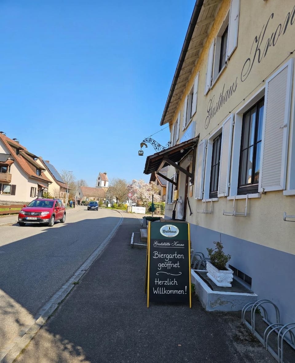 Property building, Day, Street view