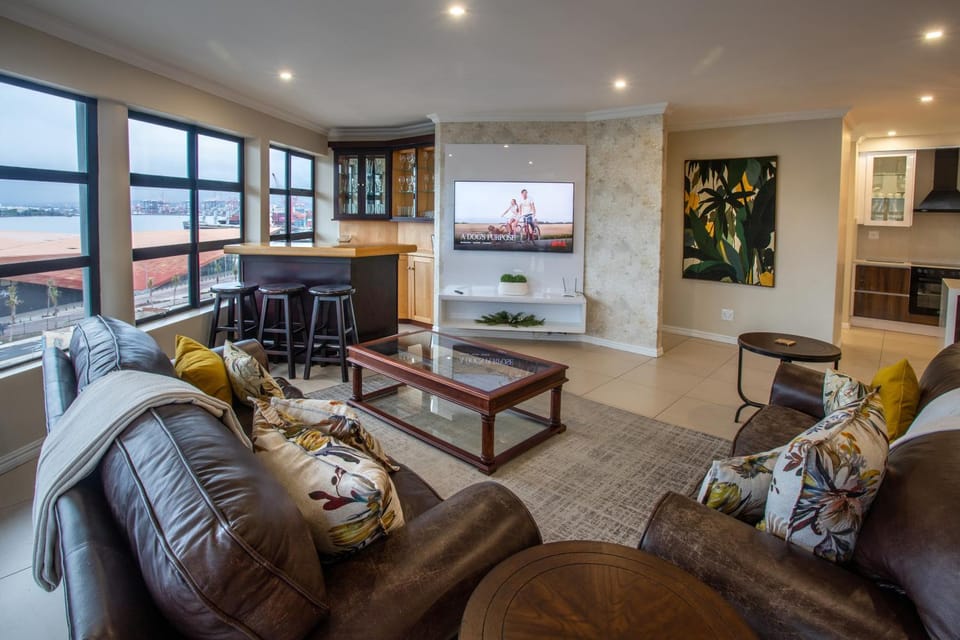 TV and multimedia, View (from property/room), Lounge or bar, Sea view, kitchen